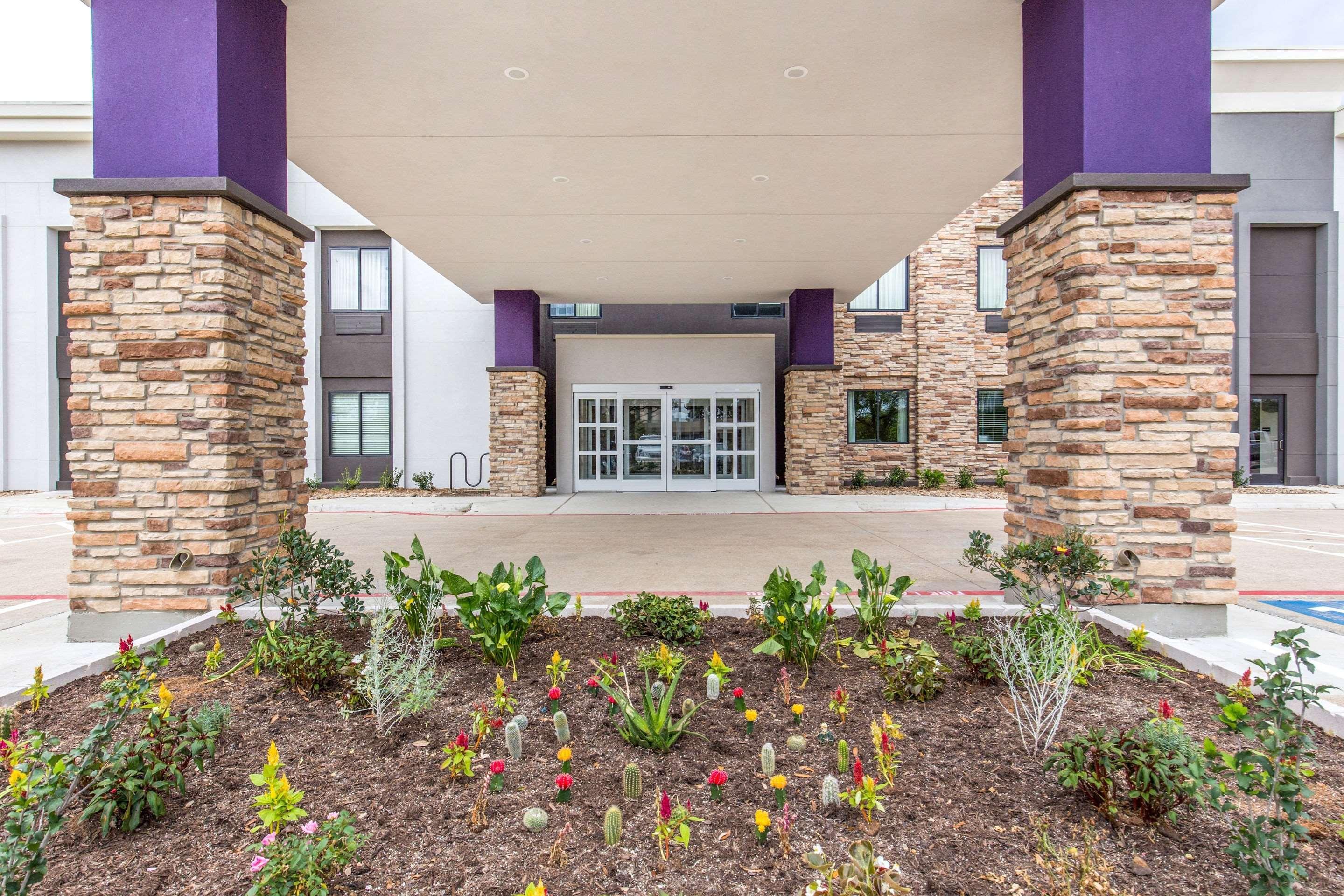 Sleep Inn Dallas Love Field-Medical District Buitenkant foto